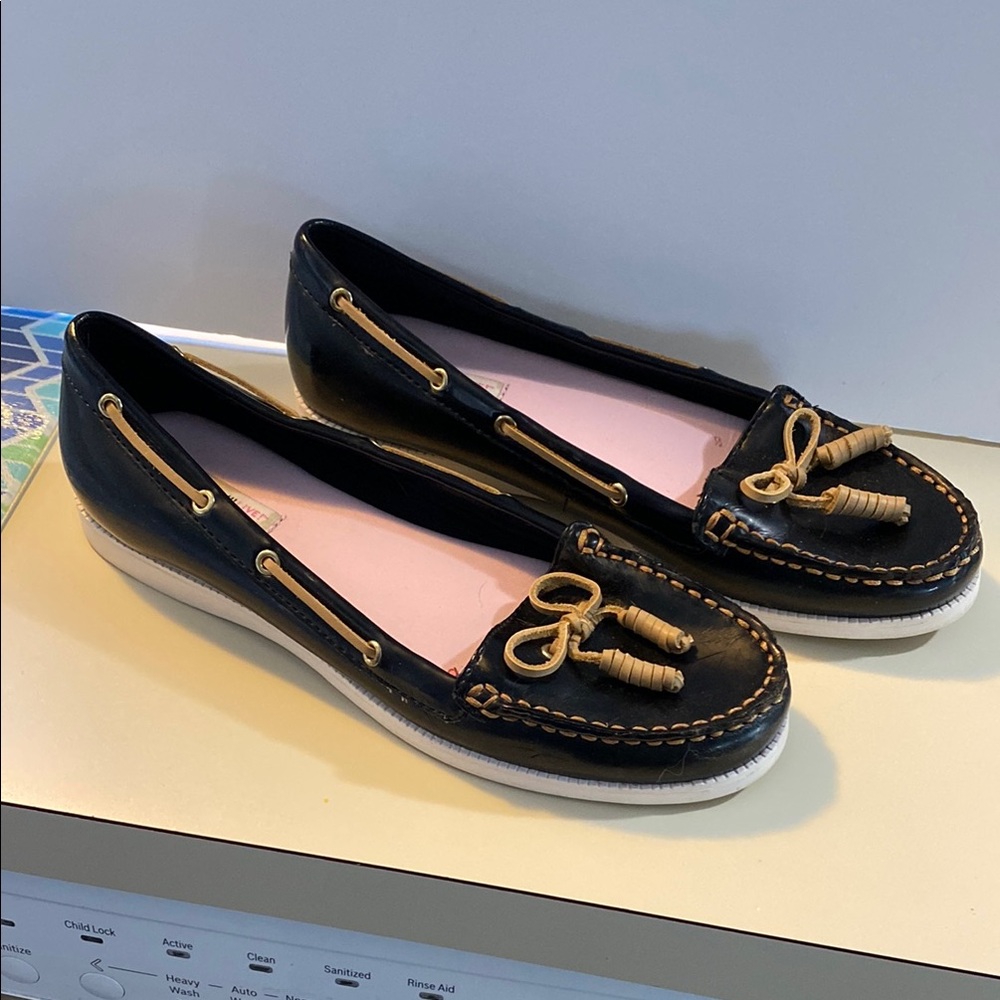 Women's Black Loafers with Tan Accents Isaac Mizrahi sz 7w